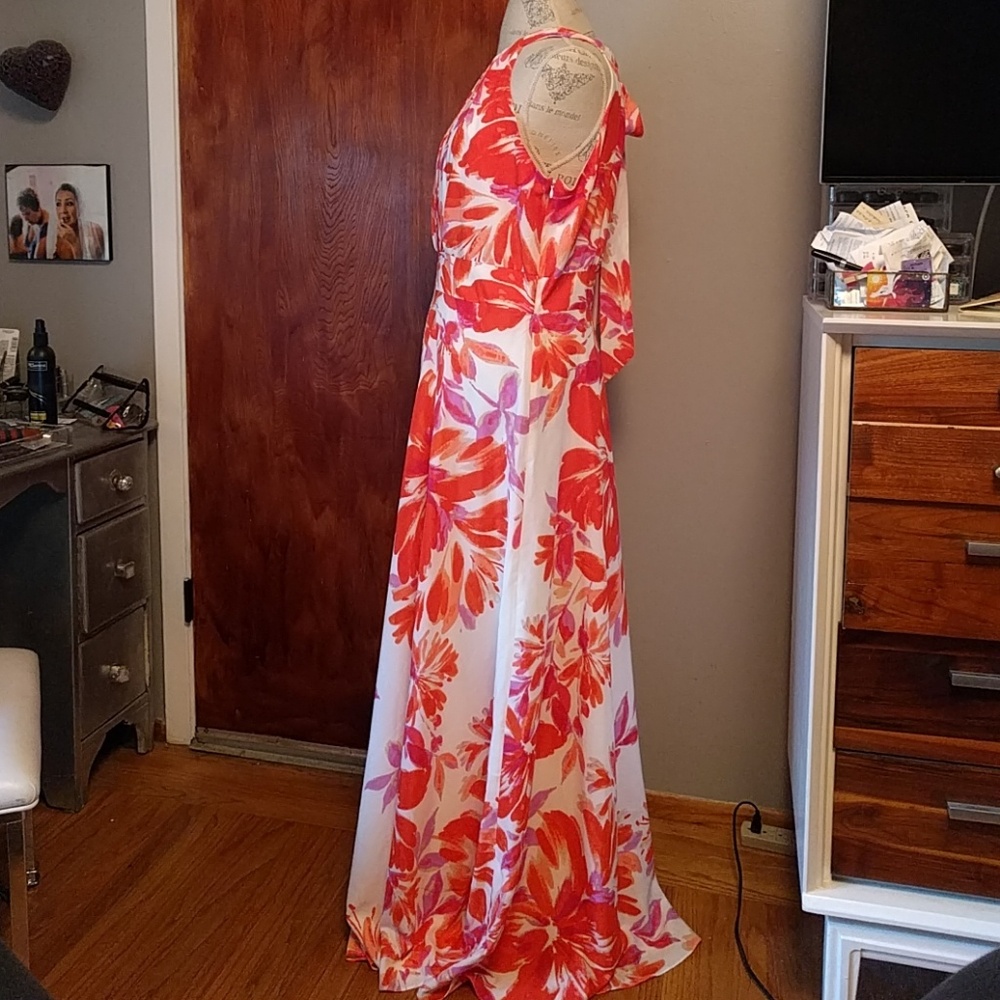 Eliza J maxi dress!!! - Picture 3 of 7